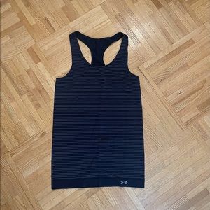 under armour black stripe heat gear tank size small